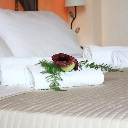 Oasi Del Lago Regalbuto Kültér fotó