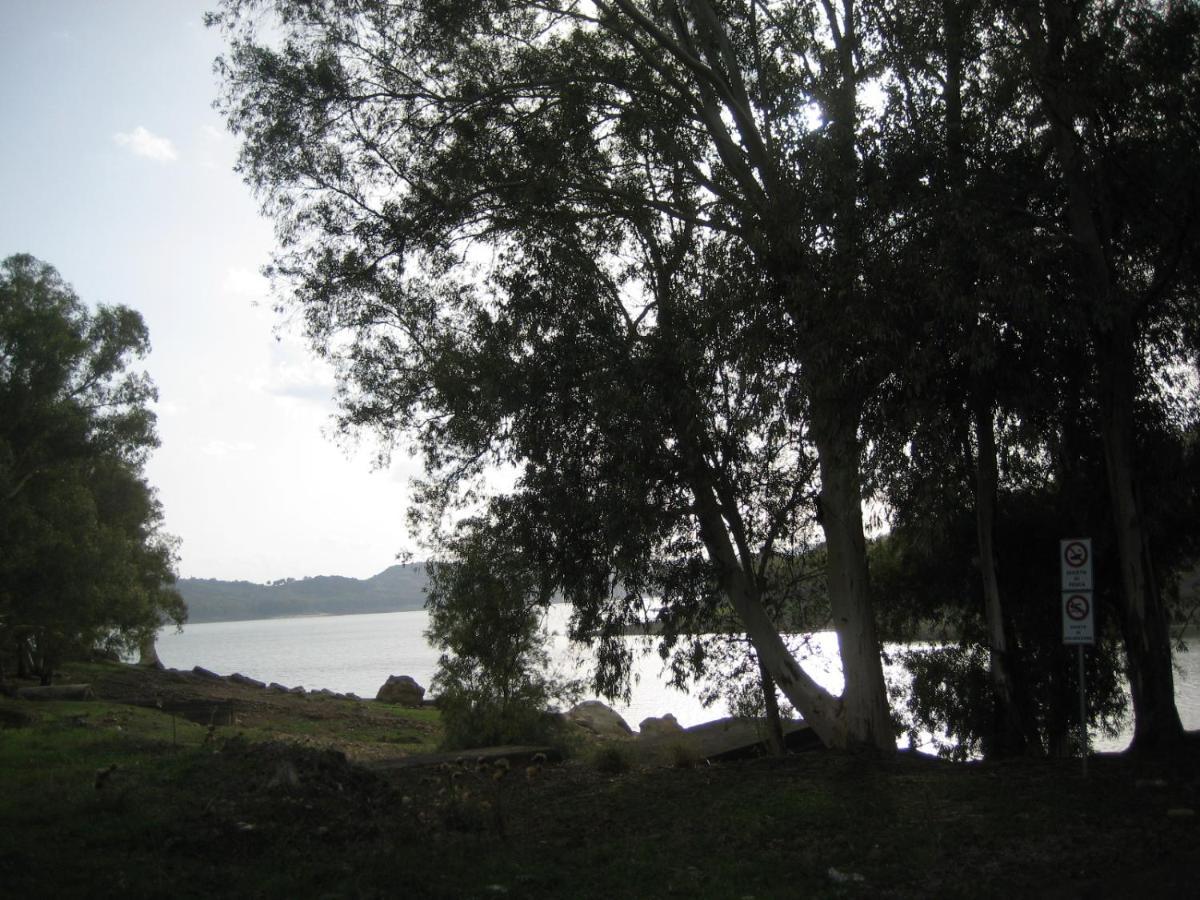 Oasi Del Lago Regalbuto Kültér fotó